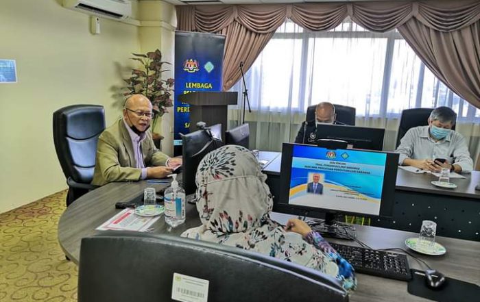 Program Sesi Dialog YBhg Pengerusi LPKP Sarawak bersama Persatuan-Persatuan Lori Sarawak